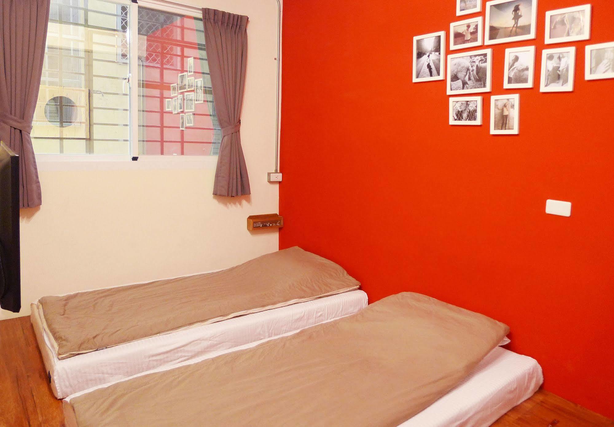Knock Knock Hostel Kao-siung Exteriér fotografie